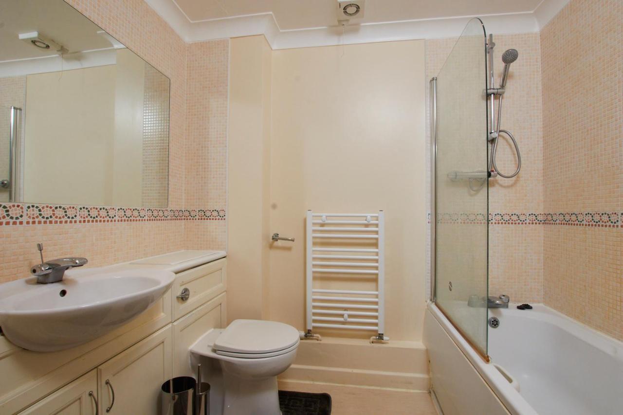 Exquisite Cambridge Abode - Sleeps 6 - Parking Apartment Ngoại thất bức ảnh