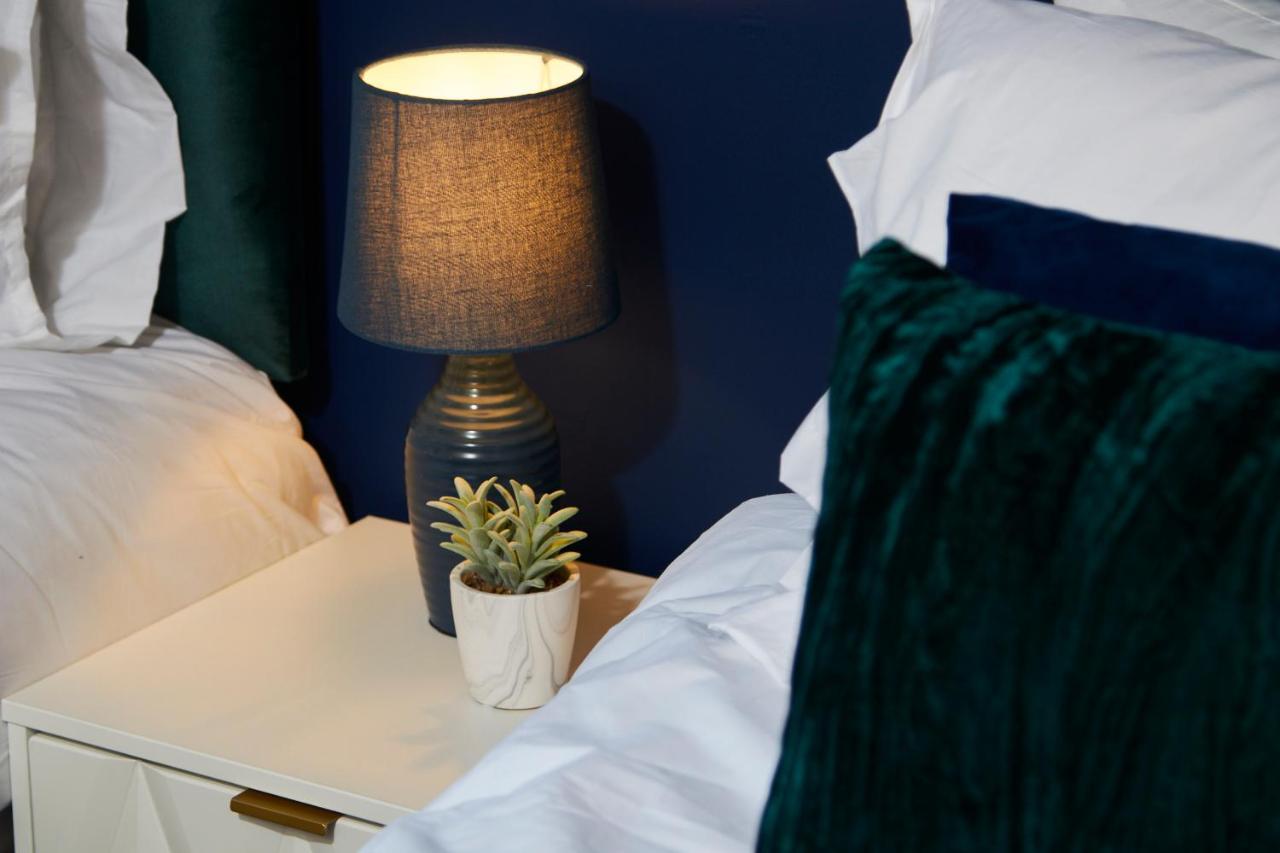 Exquisite Cambridge Abode - Sleeps 6 - Parking Apartment Ngoại thất bức ảnh